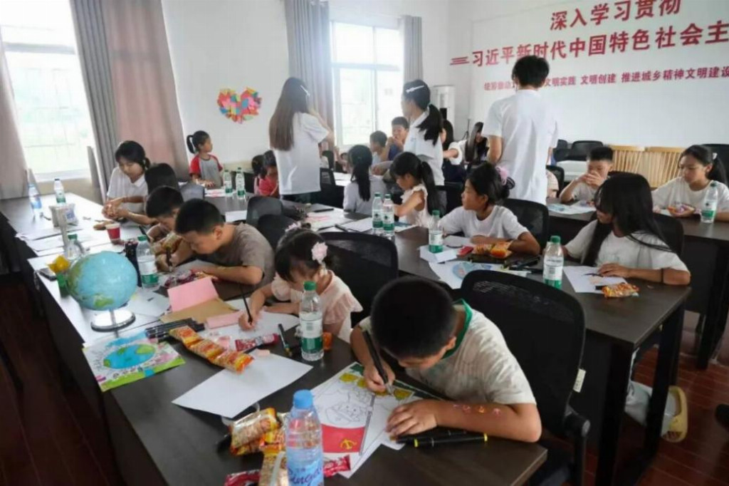 青春三下乡|深耕基层育新苗，青春宣讲践初心— 南昌科技职业大学数字艺术学院赴千善乡开展暑期公益课堂(图9)